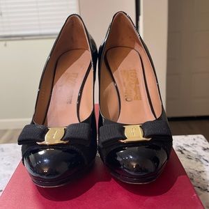 Salvatore Ferragamo black patent leather 39 8.5